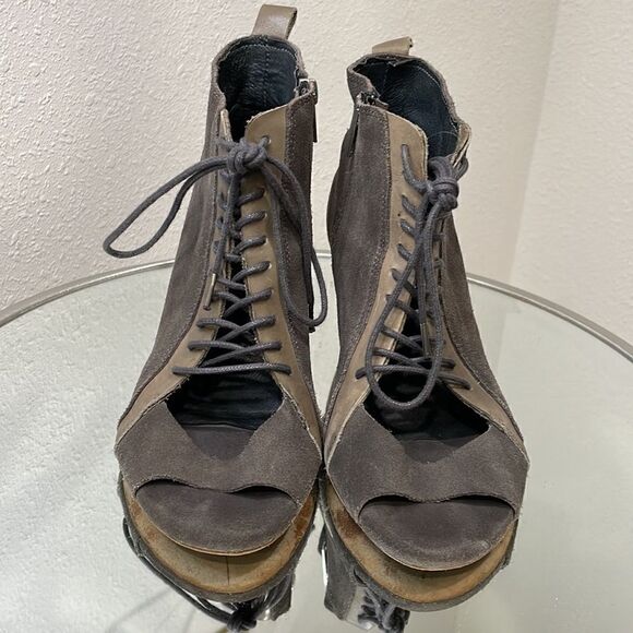 All saints neutral suede lace bootie size 9 - Picture 3 of 9